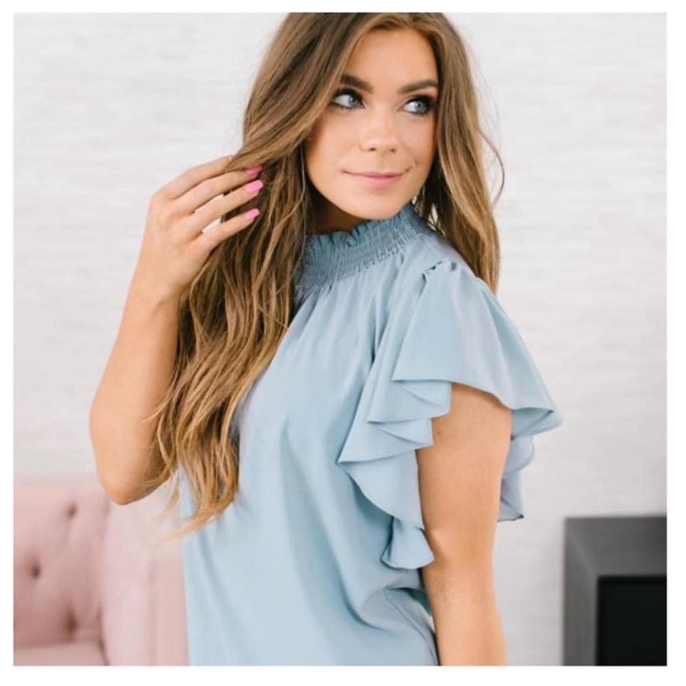 NWOT Grayish-green flutter sleeve top from closed boutique